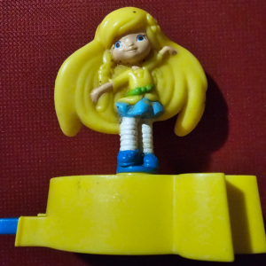 2014 Burger king Lemon Meringue Strawberry shortcake toy